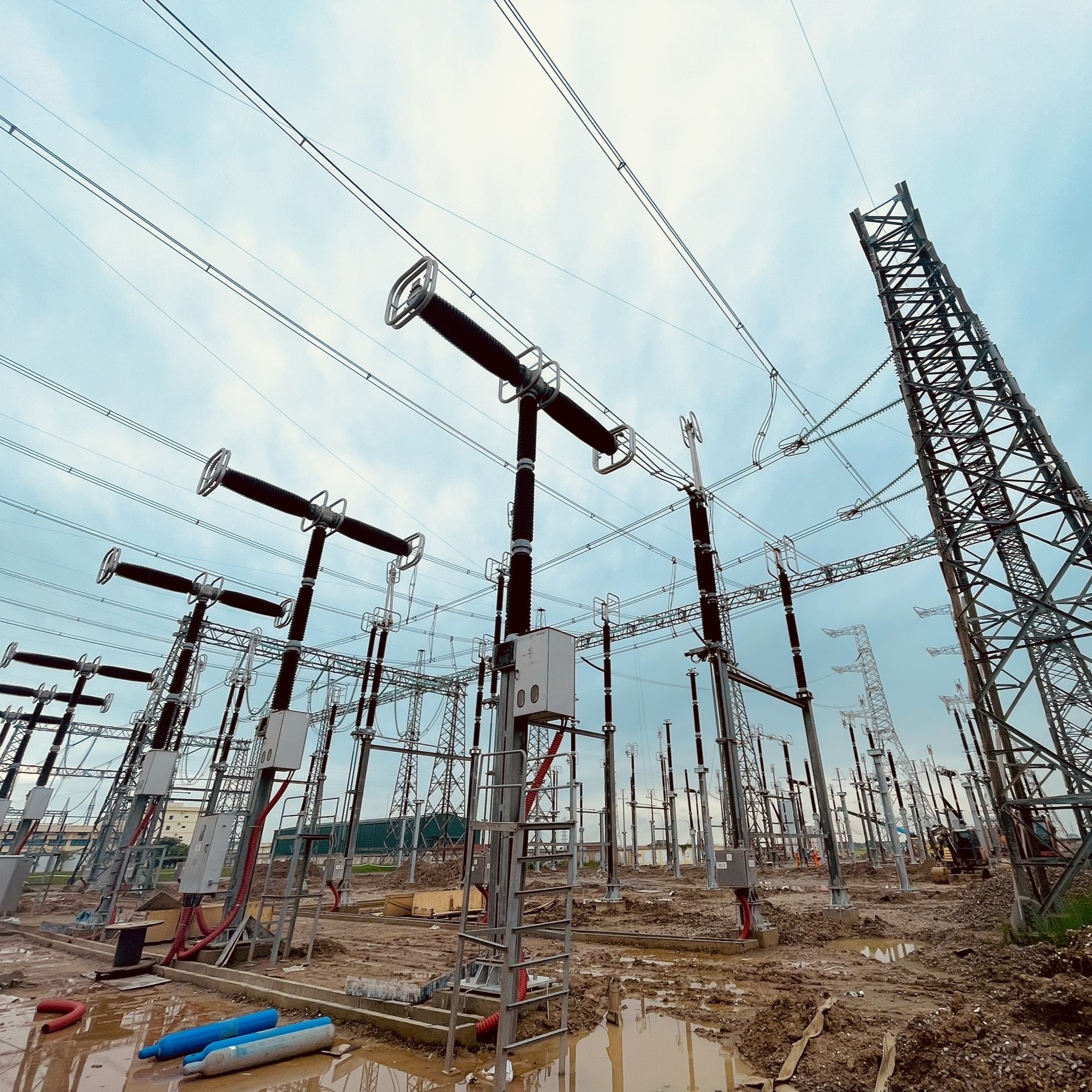 NPCETC: “Chung sức – Đồng lòng” cùng Mạch 3 đường dây 500kV Quảng Trạch – Phố Nối về đích